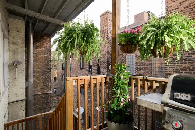 635 W Sheridan Rd Unit 3, Chicago, IL 60613 - view of deck
