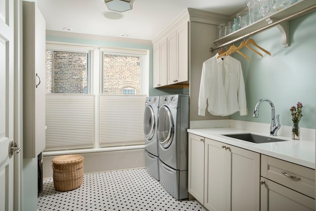 635 W Sheridan Rd Unit 3, Chicago, IL 60613 - washroom with cabinet space and independent washer and dryer