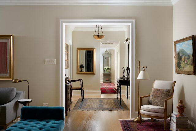 635 W Sheridan Rd Unit 3, Chicago, IL 60613 - hall featuring crown molding, wood finished floors, and baseboards