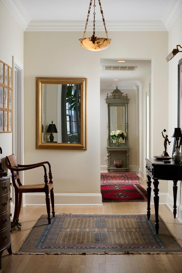 635 W Sheridan Rd Unit 3, Chicago, IL 60613 - hall with hardwood / wood-style floors, ornamental molding, and baseboards