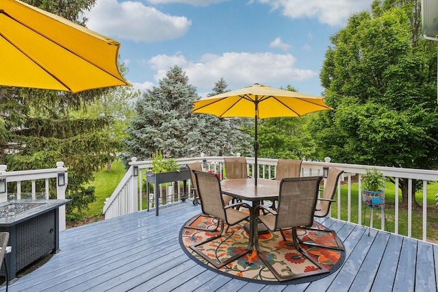 310 Westhaven Cir, Geneva, IL 60134 - wooden terrace with outdoor dining space