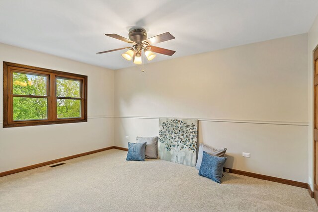 36 Shore Dr, Schaumburg, IL 60193 - unfurnished room featuring carpet floors, a ceiling fan, and baseboards