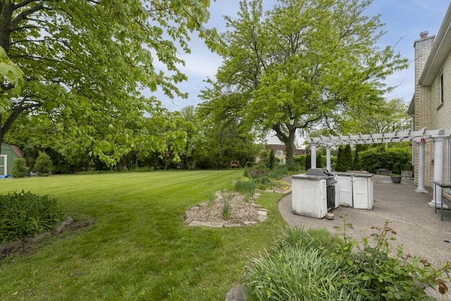 3745 Whirlaway Dr, Northbrook, IL 60062 - view of grassy yard with a pergola