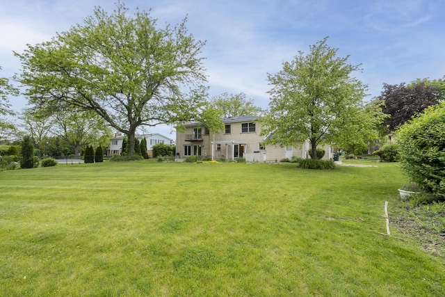 3745 Whirlaway Dr, Northbrook, IL 60062 - view of grassy yard