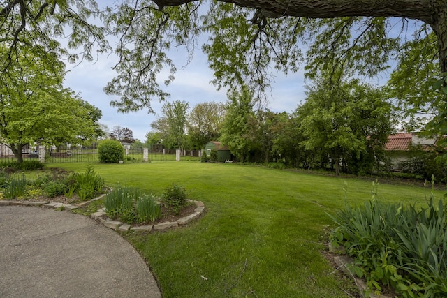 3745 Whirlaway Dr, Northbrook, IL 60062 - view of yard
