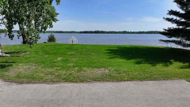 701A Hill Dr, Rock Falls, IL 61071 - water view