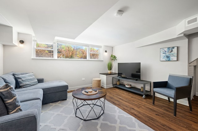 318 Custer Ave, Evanston, IL 60202 - living room featuring wood finished floors and baseboards