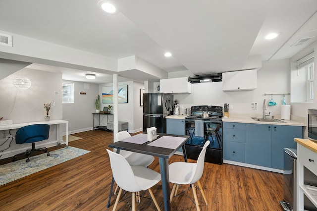 318 Custer Ave, Evanston, IL 60202 - dining space with dark wood-style floors, baseboards, and recessed lighting