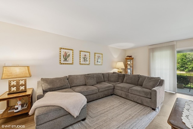 814 Butternut Ln Unit B, Mount Prospect, IL 60056 - photo 2
