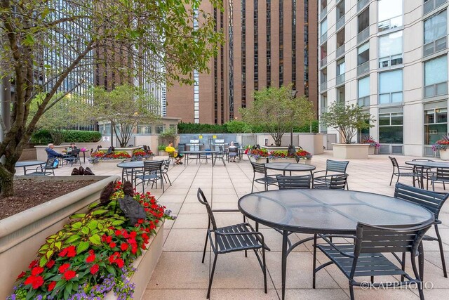 222 N Columbus Dr Unit 2808, Chicago, IL 60601 - view of patio / terrace