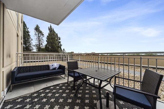 1640 Maple Ave Unit 505, Evanston, IL 60201 - view of balcony