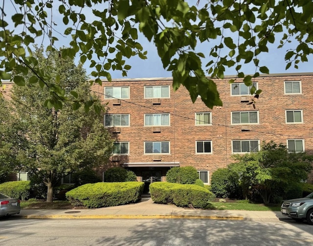 477 Graceland Ave Unit 2F, Des Plaines, IL 60016 - view of apartment building / complex