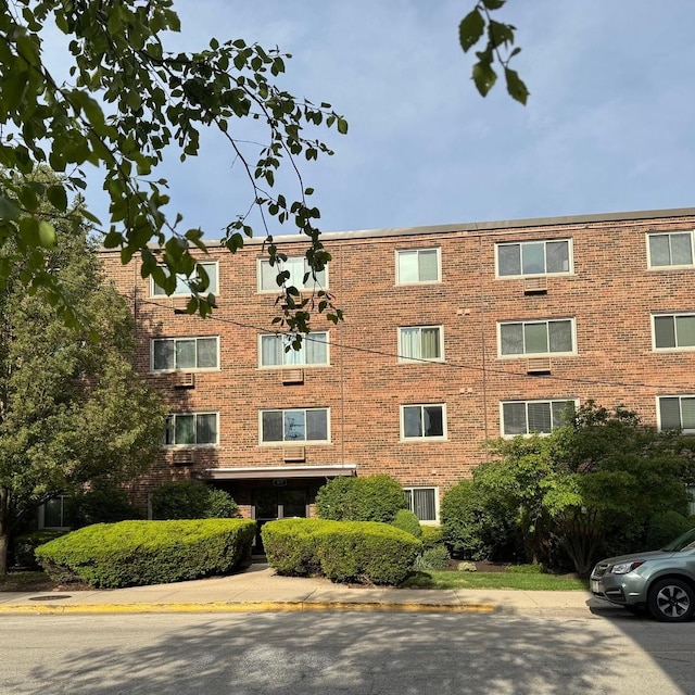 477 Graceland Ave Unit 2F, Des Plaines, IL 60016 - view of apartment building / complex