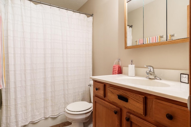 694 Lake Summerset Rd, Davis, IL 61019 - full bath with toilet and vanity