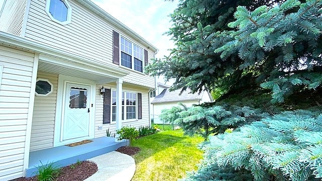 1807 Cambridge Dr, Carpentersville, IL 60110 - photo 1