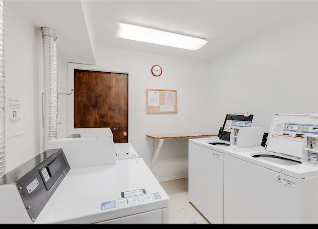 3300 N Carriageway Dr Unit 209, Arlington Heights, IL 60004 - shared laundry with washer and clothes dryer