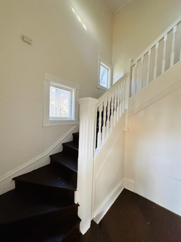 464 S Harrison Ave, Kankakee, IL 60901 - stairs with a towering ceiling