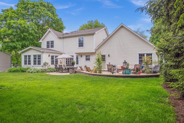 5N647 Forest Glen Ln, Saint Charles, IL 60175 - back of property featuring a patio area and a yard