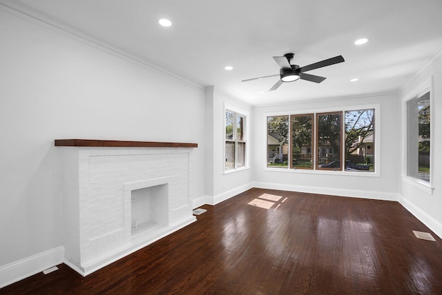 1724 W 105th St, Chicago, IL 60643 - unfurnished living room featuring a ceiling fan, wood finished floors, baseboards, ornamental molding, and recessed lighting