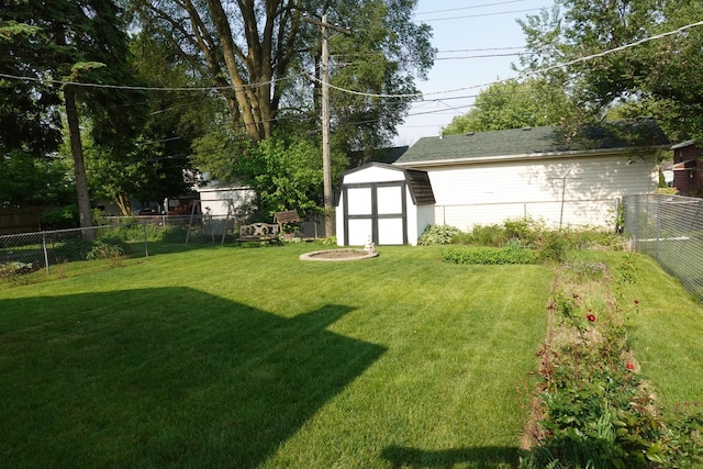 1330 Ridgeway Ave, Round Lake Beach, IL 60073 - view of yard