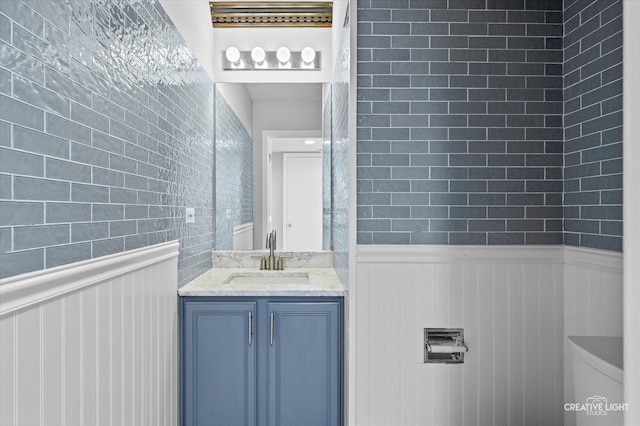 2724 Bluewater Cir, Naperville, IL 60564 - bathroom with vanity, wainscoting, and toilet