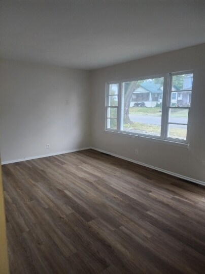 1184 E Merchant St, Kankakee, IL 60901 - photo 16