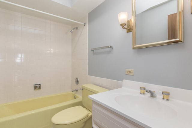 401 Ascot Dr Unit 1C, Park Ridge, IL 60068 - bathroom featuring tub / shower combination and vanity