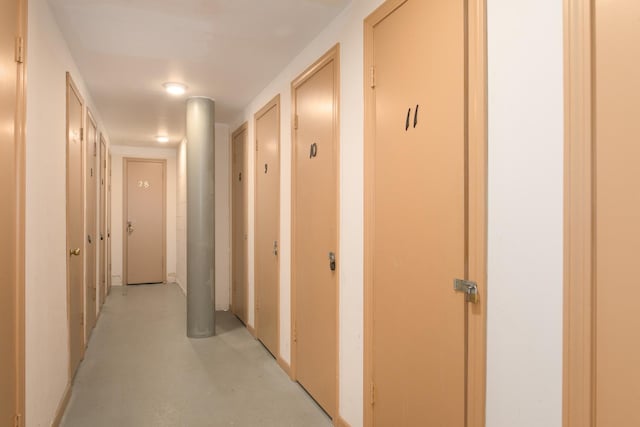 401 Ascot Dr Unit 1C, Park Ridge, IL 60068 - hallway featuring concrete floors