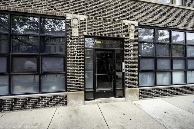 4005 N Southport Ave Unit 2, Chicago, IL 60613 - property entrance featuring brick siding
