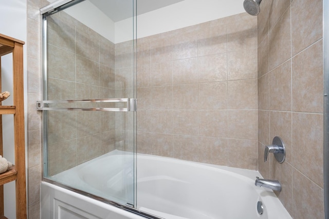 1400 S Michigan Ave Unit 707, Chicago, IL 60605 - full bathroom with enclosed tub / shower combo
