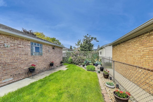 5004 N Knight Ave, Norridge, IL 60706 - view of yard