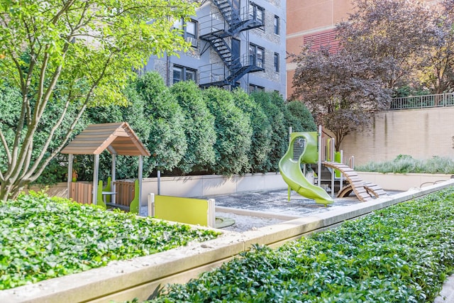 2550 N Lakeview Ave Unit N903, Chicago, IL 60614 - view of patio