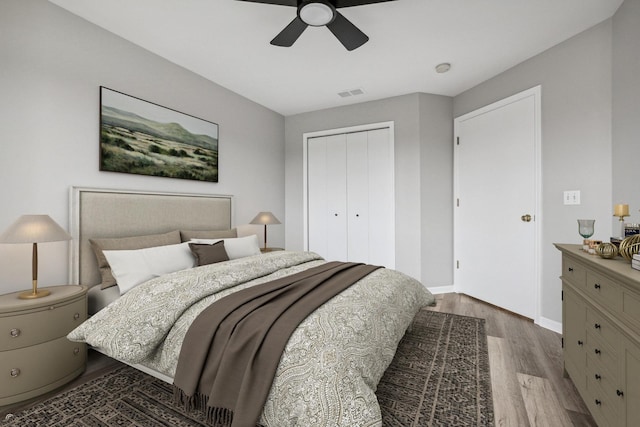 19463 Manchester Dr Unit 2, Mokena, IL 60448 - bedroom with wood finished floors, a closet, baseboards, and ceiling fan
