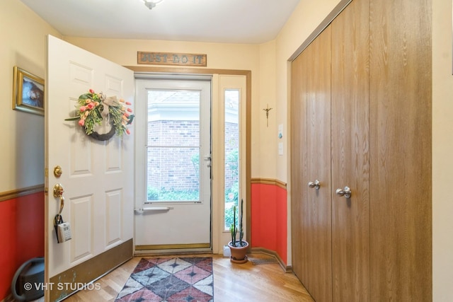 2133 Coldspring Rd, Arlington Heights, IL 60004 - foyer entrance with light wood-type flooring