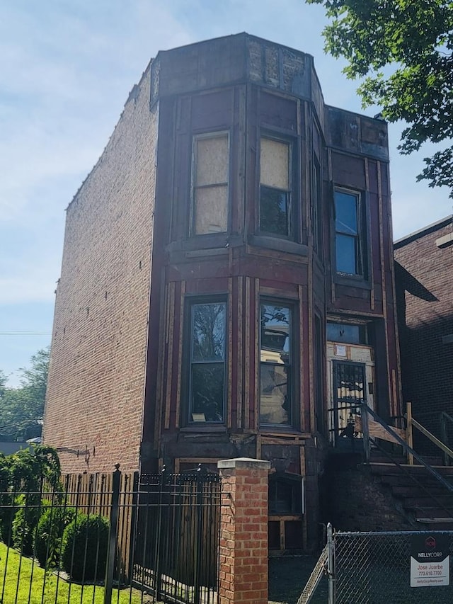 3362 S Giles Ave, Chicago, IL 60616 - photo 1
