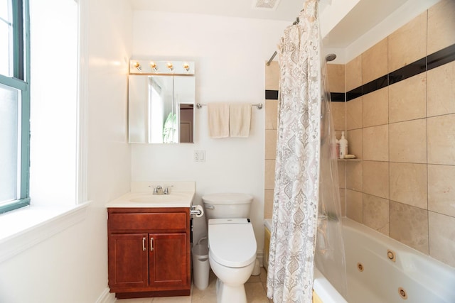 1239 W Jarvis Ave Unit 3, Chicago, IL 60626 - full bathroom with toilet, vanity, and a combined bath / shower with jetted tub
