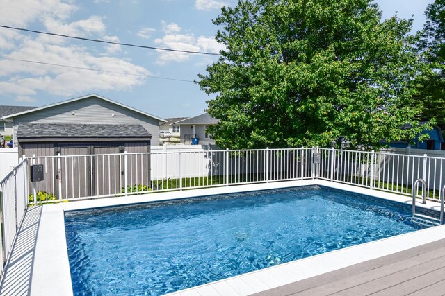 1403 N Motorola Dr, Pontiac, IL 61764 - view of swimming pool with a fenced backyard