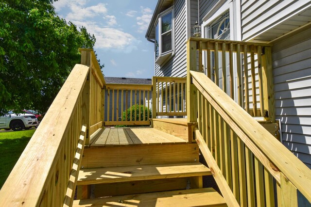 1403 N Motorola Dr, Pontiac, IL 61764 - view of deck