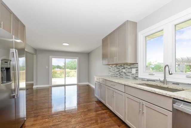 9836 Circle Pkwy, Palos Park, IL 60464 - kitchen featuring stainless steel appliances, a sink, baseboards, dark wood-type flooring, and recessed lighting