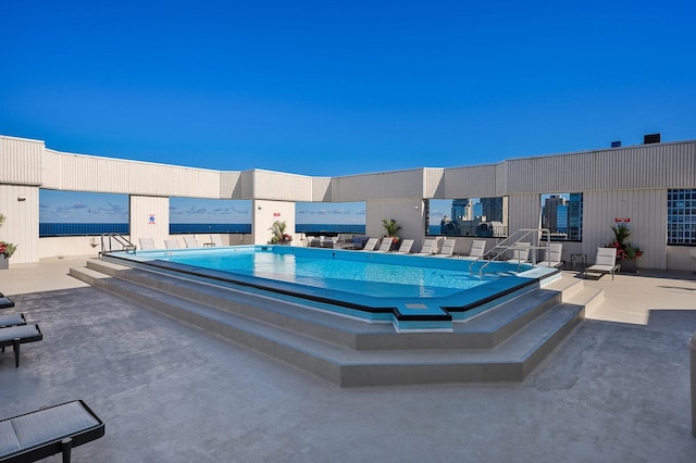 990 N Lake Shore Dr Unit 33E, Chicago, IL 60611 - view of swimming pool