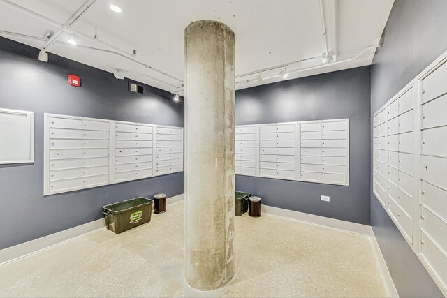 111 S Morgan St Unit 709, Chicago, IL 60607 - view of community with mail area