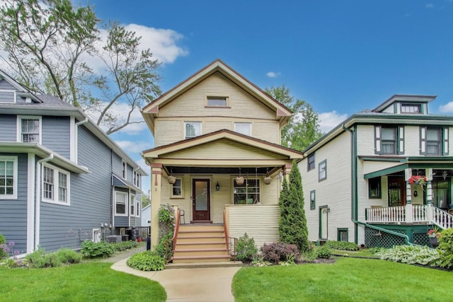 820 Woodbine Ave, Oak Park, IL 60302 - traditional style home with a porch and a front yard