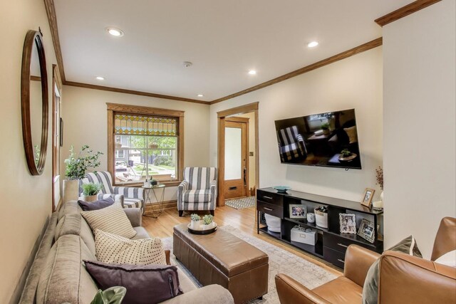 820 Woodbine Ave, Oak Park, IL 60302 - living area featuring wood finished floors, ornamental molding, recessed lighting, and baseboards