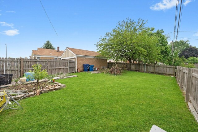 10828 S Pulaski Rd, Oak Lawn, IL 60453 - view of yard