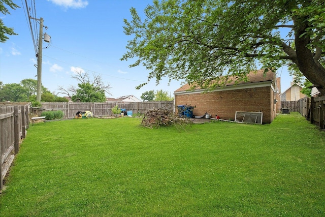 10828 S Pulaski Rd, Oak Lawn, IL 60453 - view of yard with central AC