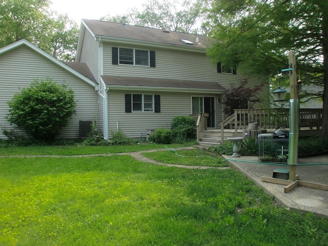1291 Acorn Ct, Sleepy Hollow, IL 60118 - rear view of property with a wooden deck, a yard, and a shingled roof