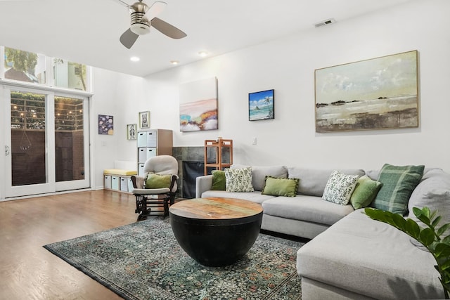 2023 W Rice St Unit 1E, Chicago, IL 60622 - living room with wood finished floors, ceiling fan, and recessed lighting