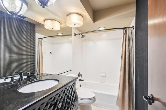 1S150 Spring Rd Unit 5F, Oakbrook Terrace, IL 60181 - full bath featuring shower / bathtub combination with curtain, toilet, and vanity