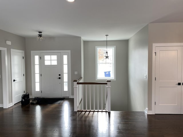 2019 Middleton Ave, Lisle, IL 60532 - foyer entrance with wood finished floors and baseboards