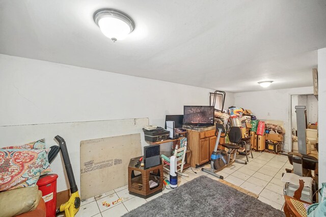 9620 S Exchange Ave, Chicago, IL 60617 - view of garage
